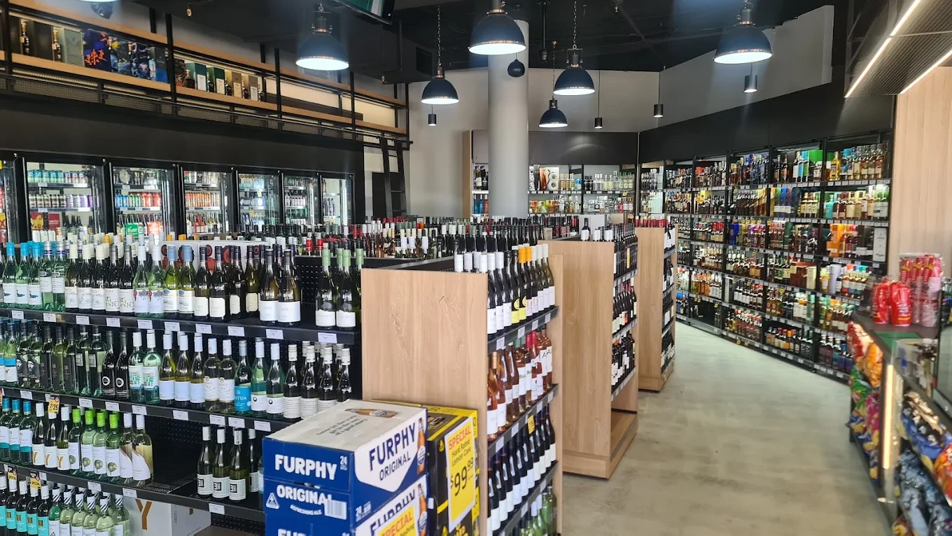 Harry's Liquor Glenmore Park — retail lighting fit-out